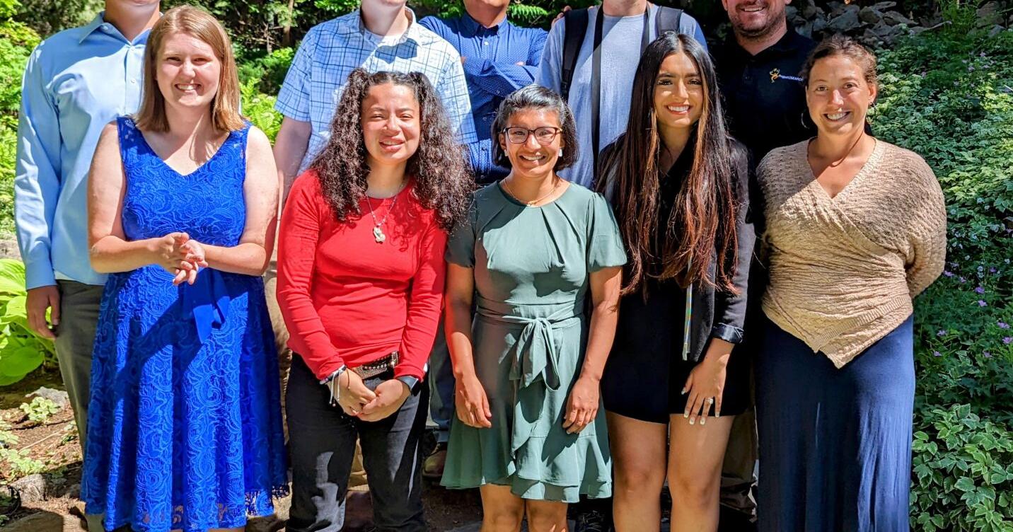 Stemilt SEARCH transformed seven Eastmont students - Vimarsana News