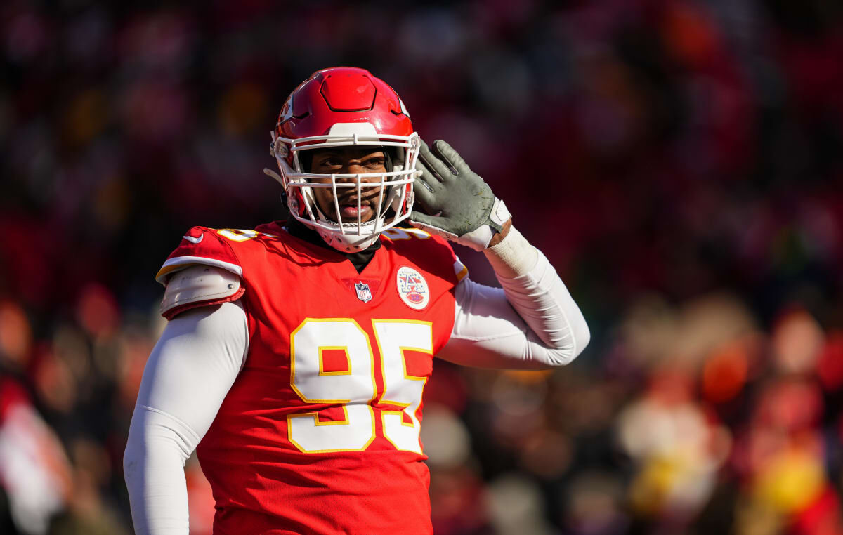 Chiefs DT Chris Jones wants a deal in the range of Aaron Donald's