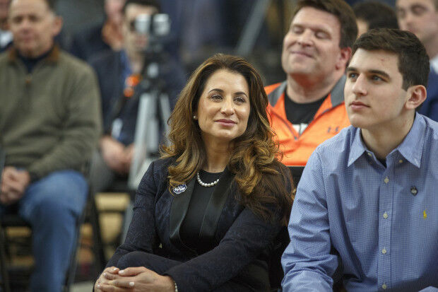 Look: NFL Head Coach's Wife Going Viral On Sunday - The Spun