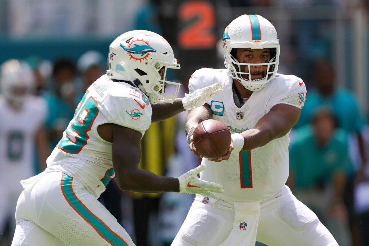 Dolphins Felt So Bad for Broncos That They Stopped Trash Talking in  70-Point Game - Miami Dolphins