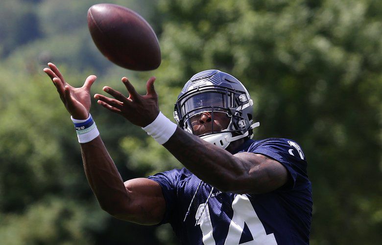 DK Metcalf has high praise for fellow Seahawks receiver Tyler Lockett