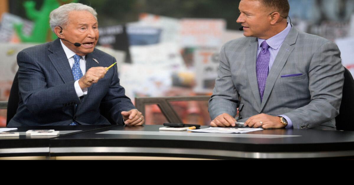 College GameDay crew picks winner of Week 2's biggest games 