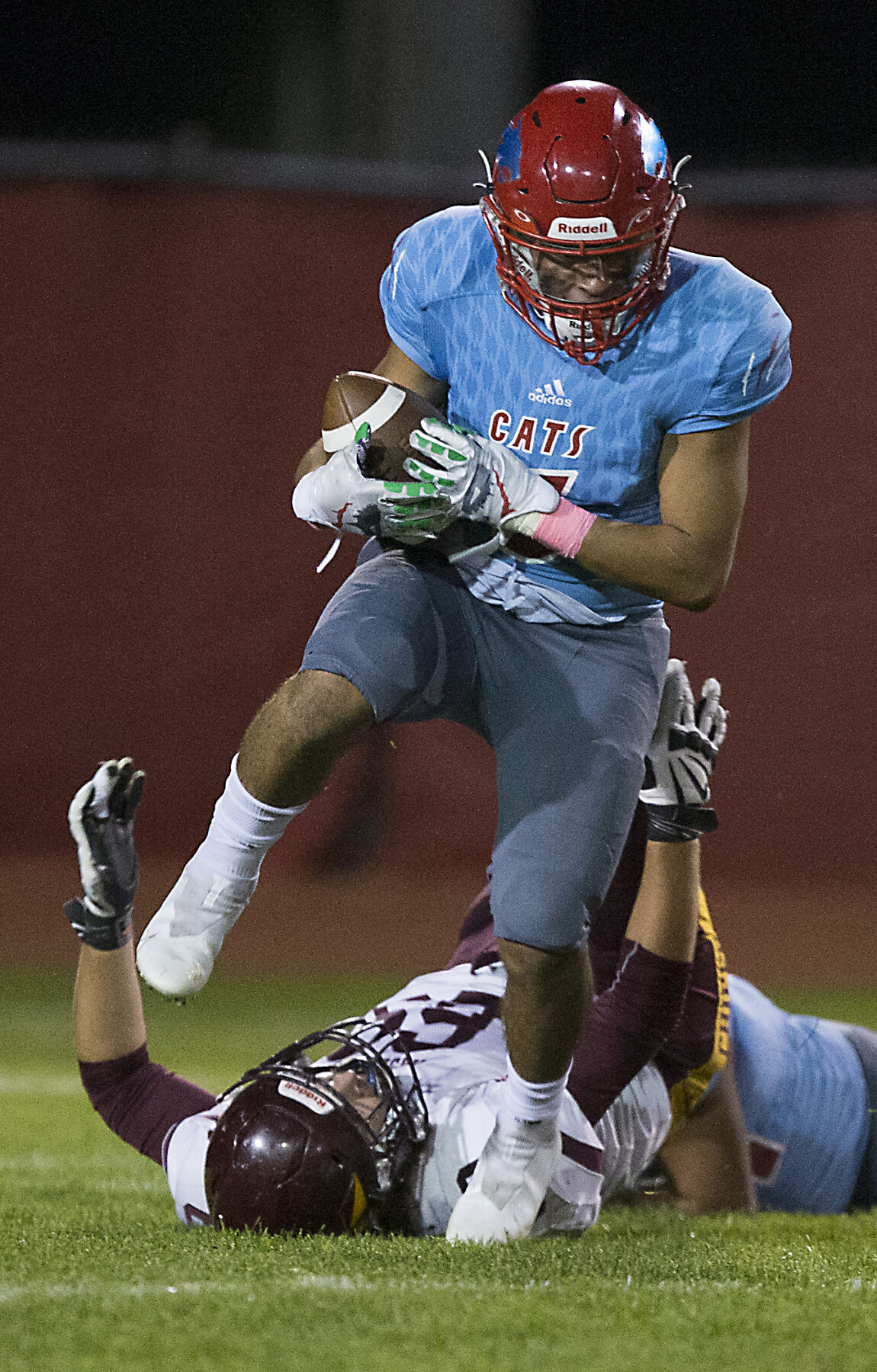 211009-sportslocal-eastmontfballgallery 06.jpg