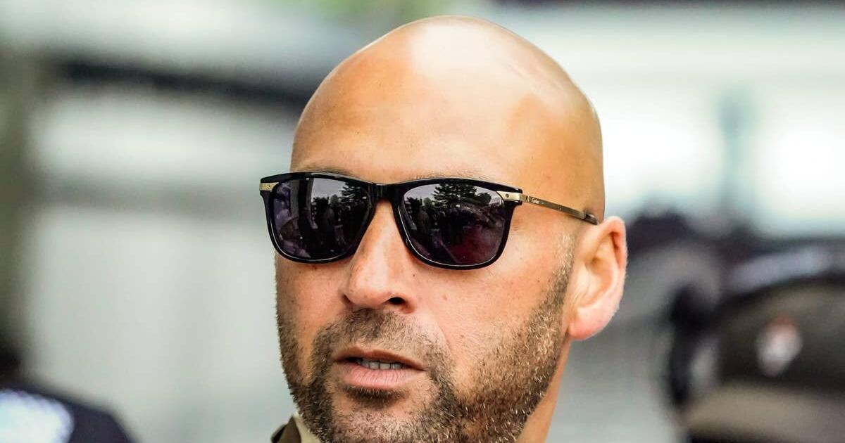 former-new-york-yankees-shortstop-derek-jeter