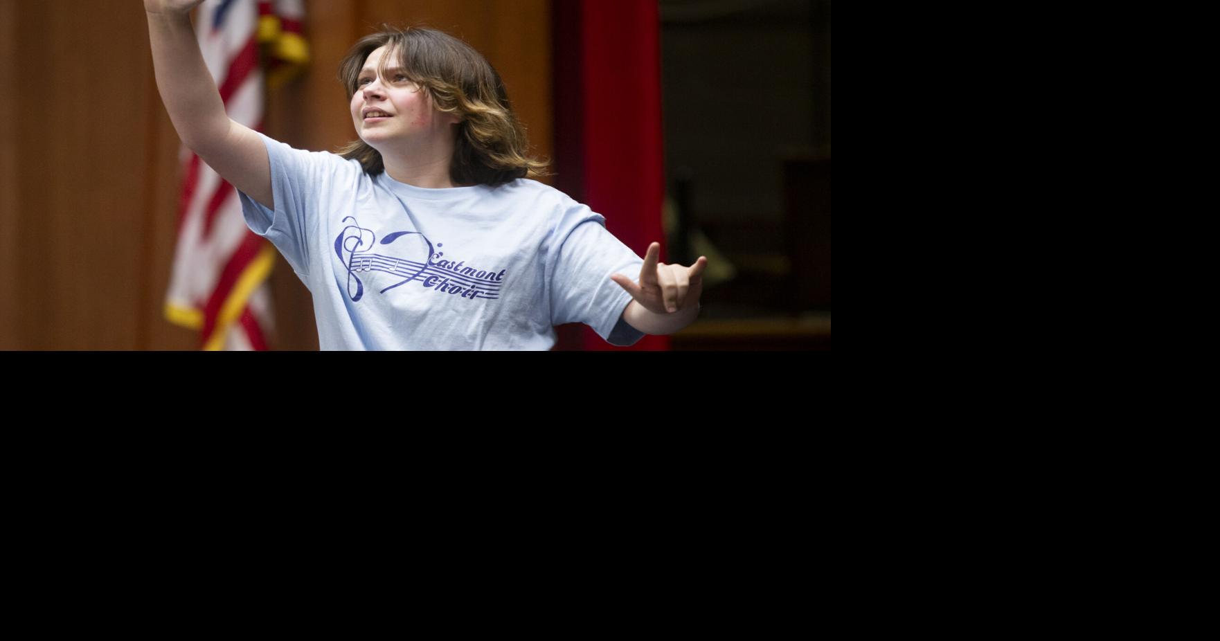 Wenatchee, Eastmont ASL programs collaborate for Sign Idol | Empire ...