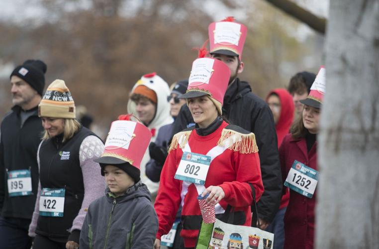 PHOTO GALLERY: Thanksgiving Day Turkey Trot | Local News ...