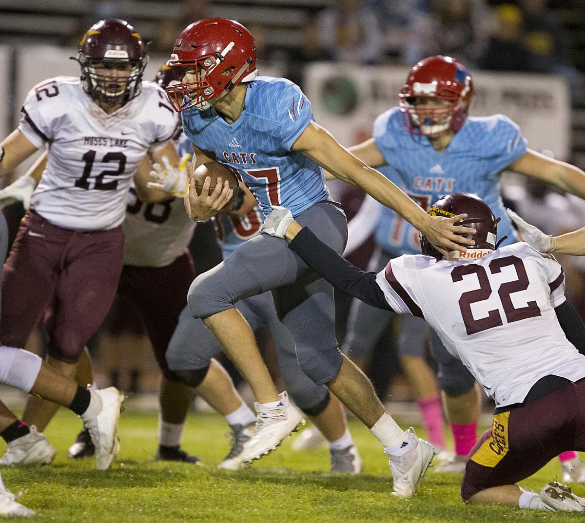 211009-sportslocal-eastmontfballgallery 10.jpg
