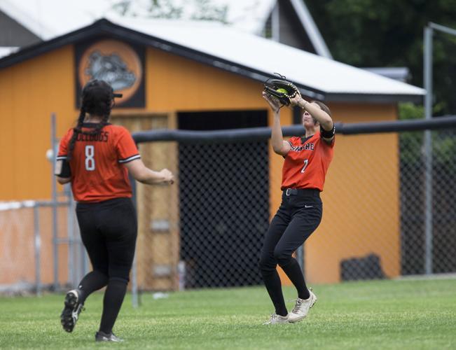 Photo gallery Cashmere softball defeats Quincy, advances to 1A State