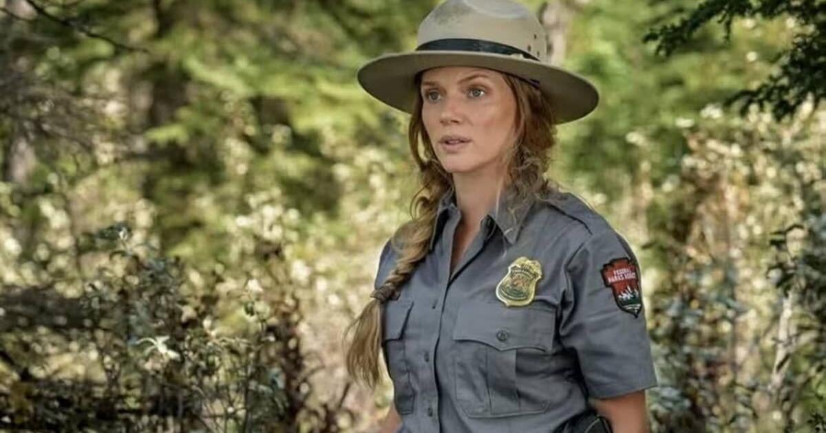 Tracy Spiridakos Reveals How She Really Felt Returning to 'Chicago P.D.' as Hailey Upton (Exclusive)
