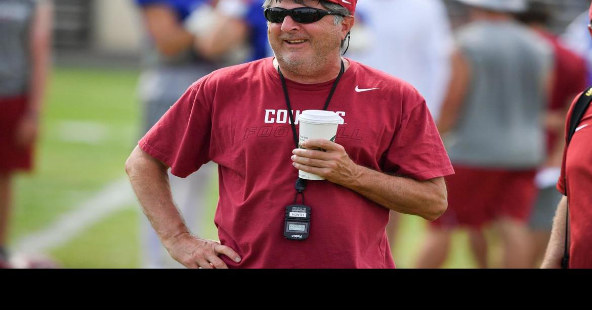 Mississippi State football coach Mike Leach dead at 61