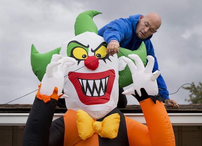 East Wenatchee family is all in for Halloween News