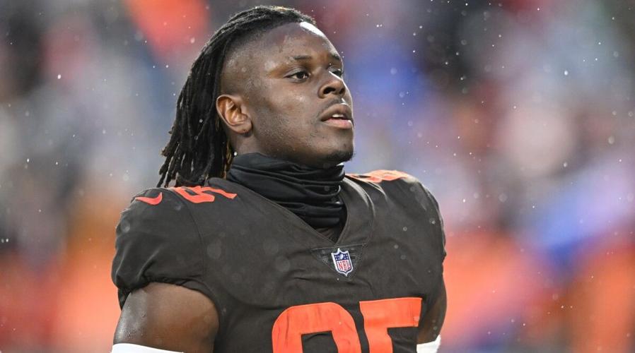 Browns' David Njoku Suffers Burns to Face, Arms in Freak Household Accident  | Sports Illustrated | wenatcheeworld.com