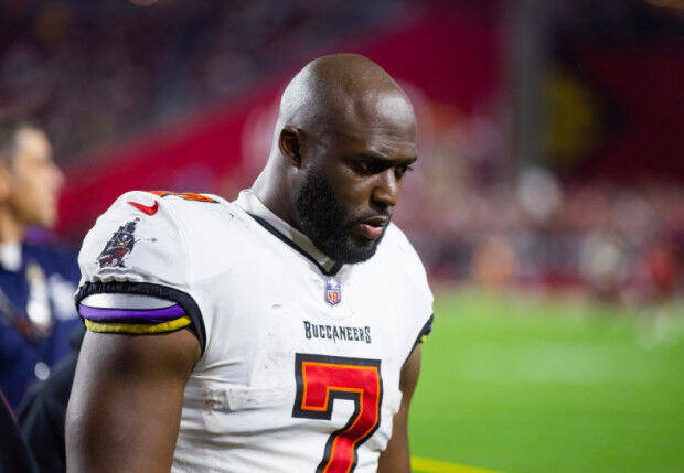 Bucs' RB Leonard Fournette Set To Change Jersey Number