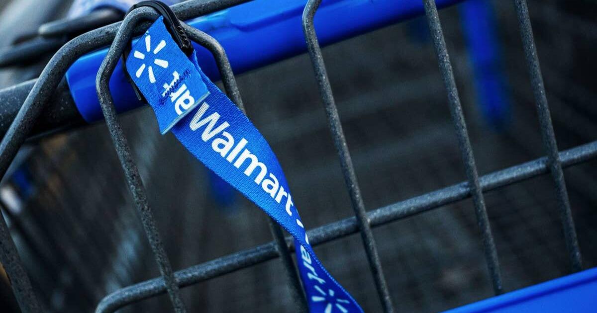 Walmart's fleece sweatpants that come in 5 colors are just $15