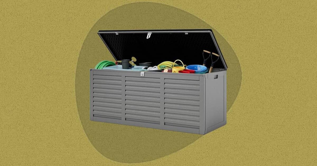 Segmart's 130-Gallon Deck Box Is a Walmart Bestseller, but It's 50% Off Right Now