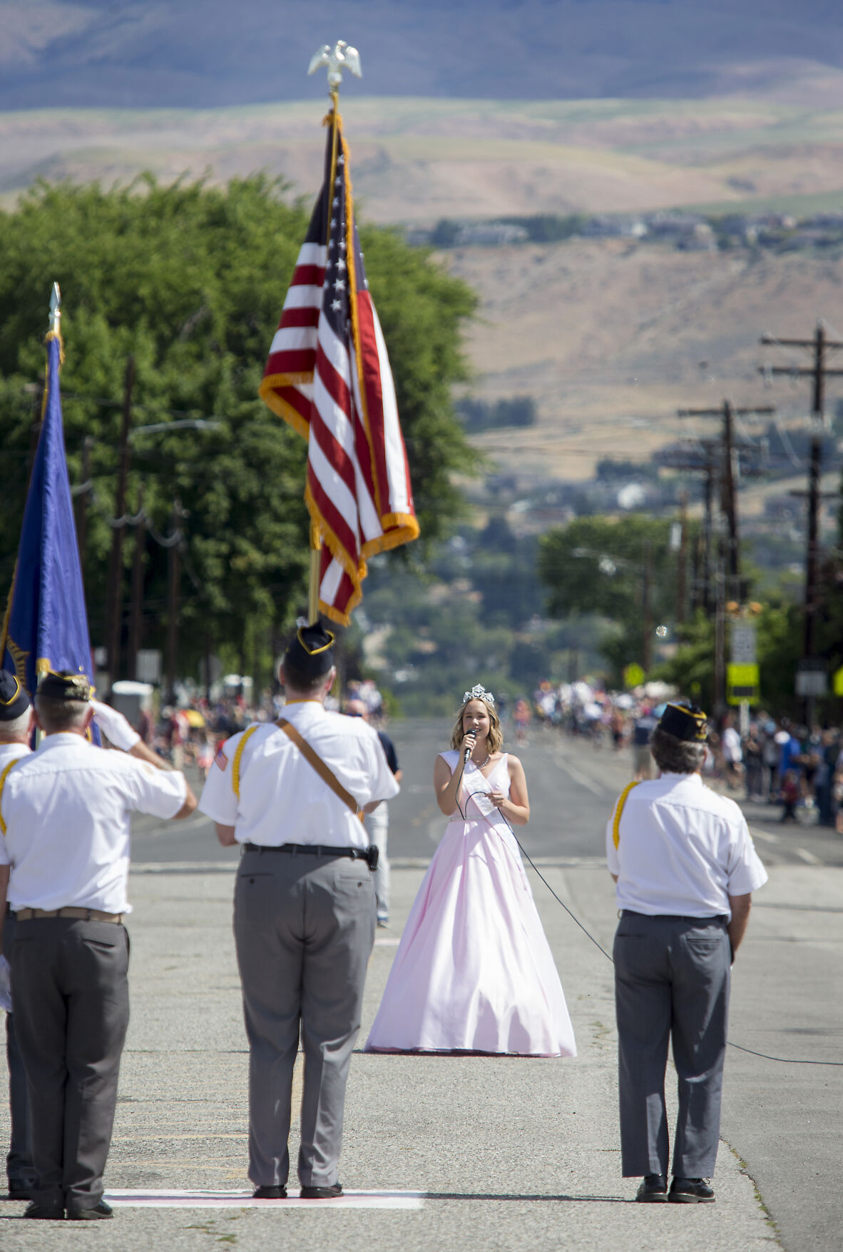 210615-newslocal-festivalparadegallery 03.jpg