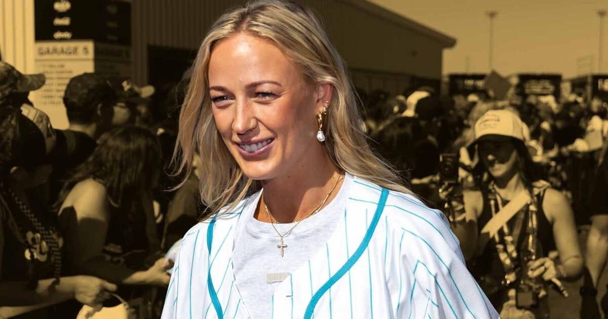 Sophie Cunningham praises high school girls who forfeited race over transgender teammate