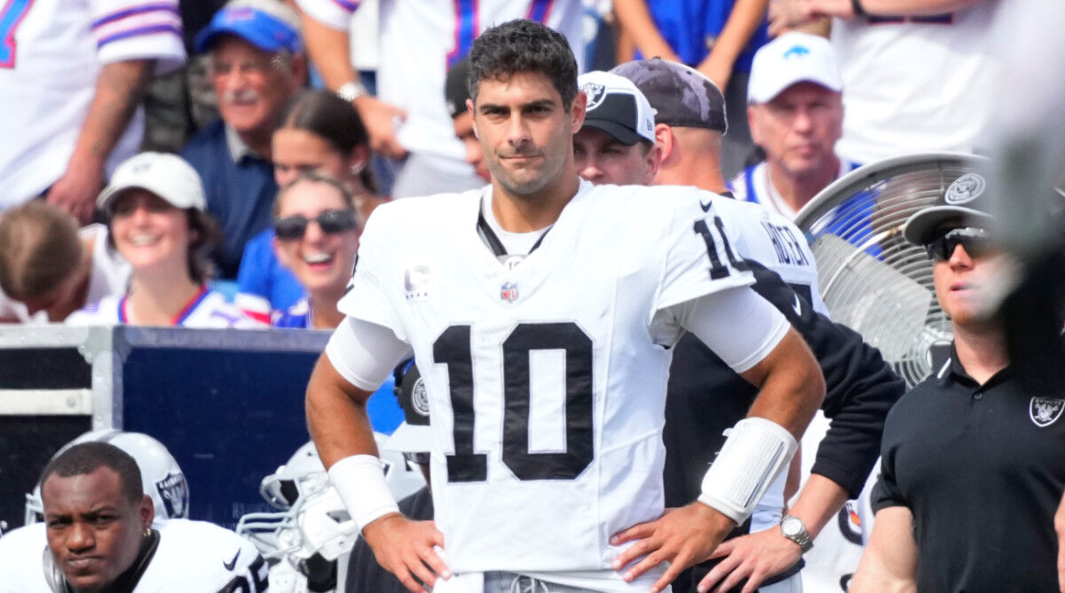 NFL World Reacts To Jimmy Garoppolo Decision News - The Spun: What's  Trending In The Sports World Today