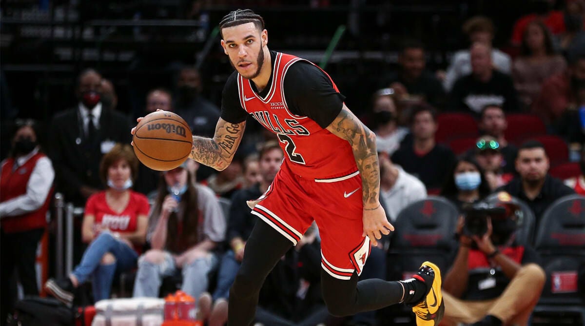 NBA Rumors: Strange Details About Bulls' Lonzo Ball's Knee Injury