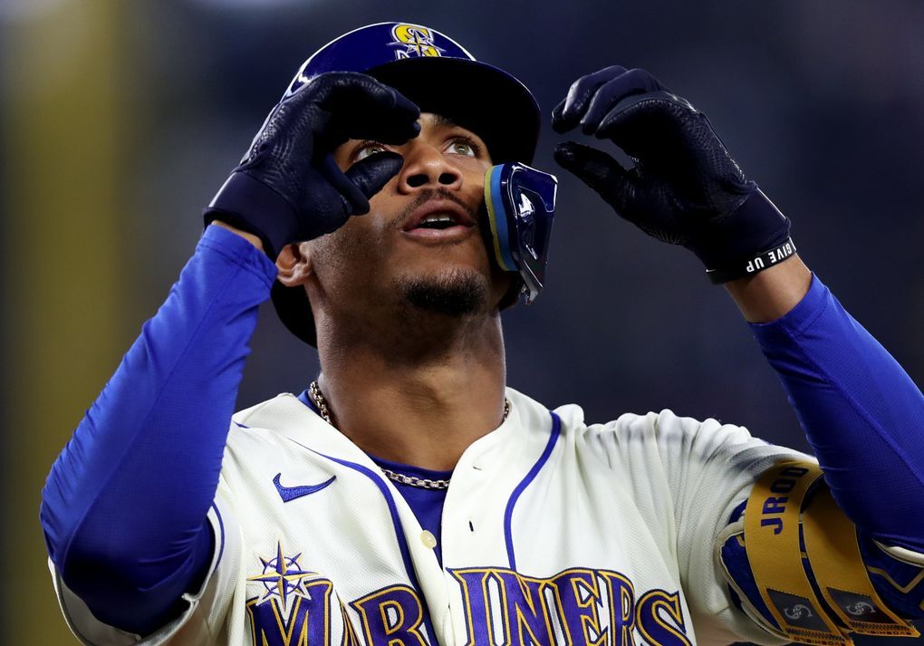 Here's why Julio Rodriguez, Luis Castillo deserve share of blame for  Mariners missing playoffs