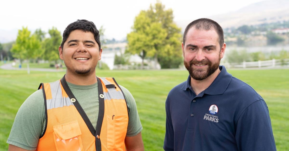 Two Chelan County PUD workers get state lifesaving award | News ...