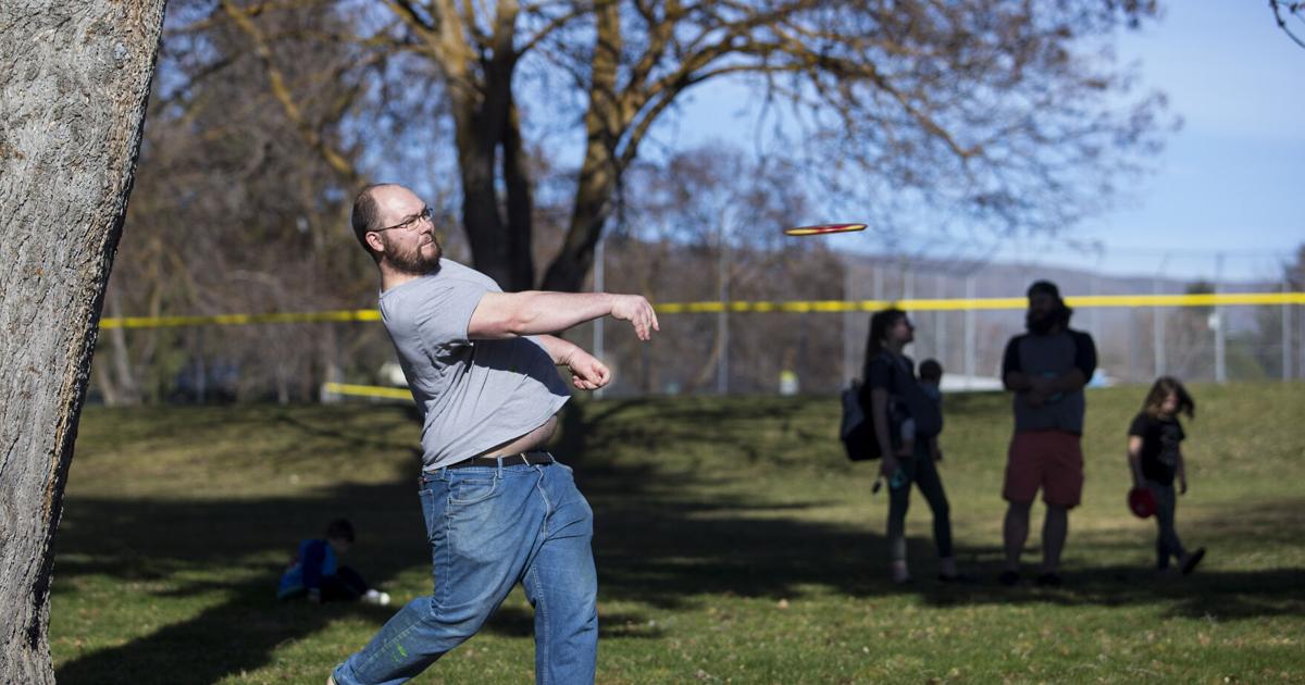 Photos: Spring disc golf | Local News | wenatcheeworld.com