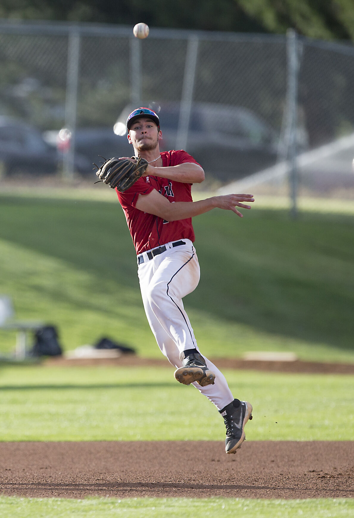 210610-sportslocal-applesoxwallawallagallery 04.jpg