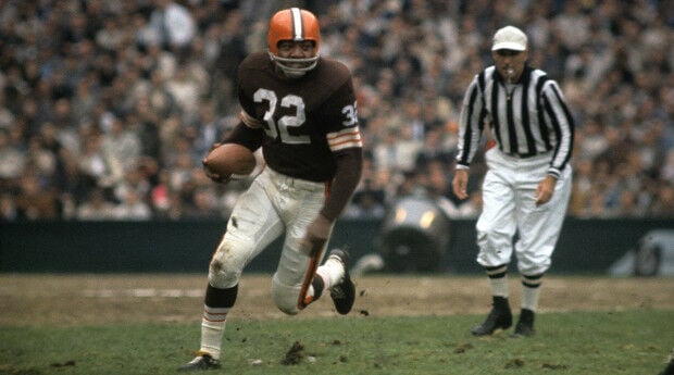 Walter Payton had Jim Brown's NFL rushing record in sight - Sports