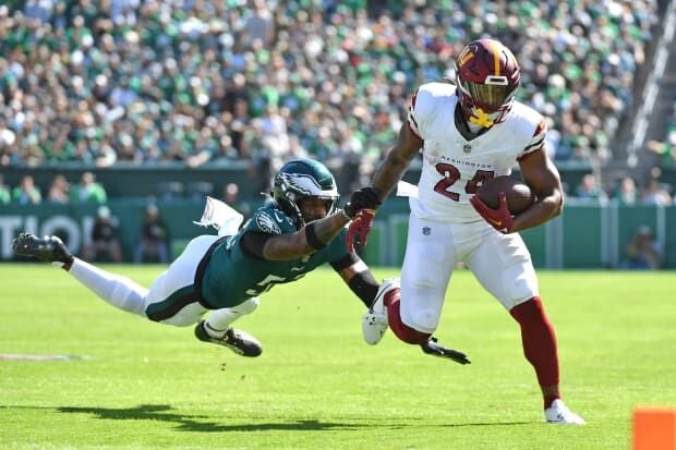 Gameday Entertainment: Falcons vs. Eagles