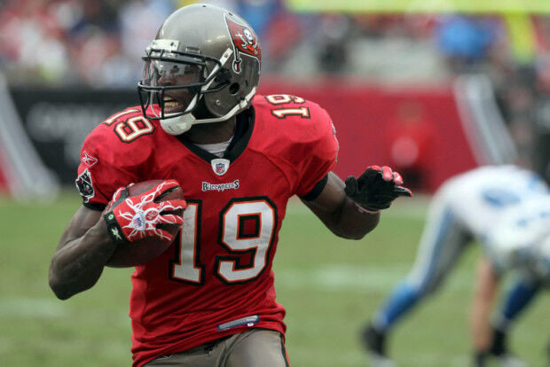 Ex-Bucs, Bills WR Mike Williams dies at 36 due to injuries from  construction accident