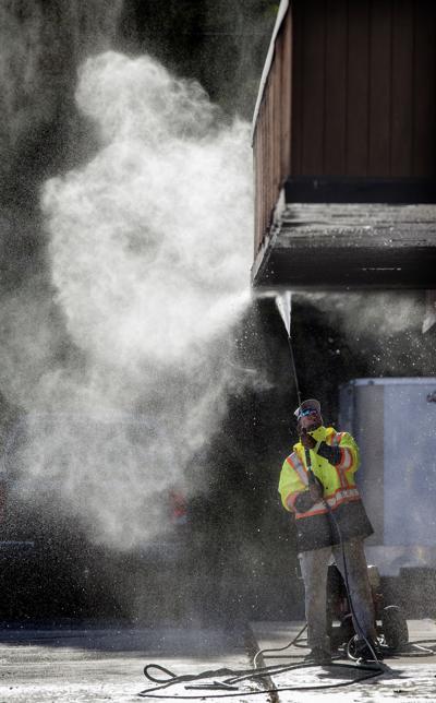 191009-newslocal-pressurewashing 01.jpg