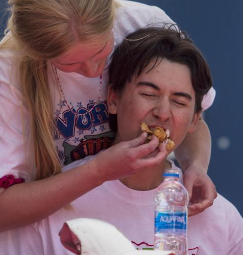 220503-newslocal-funnelcakecontest 01.JPG