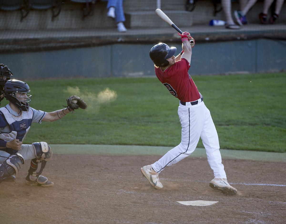 210610-sportslocal-applesoxwallawallagallery 10.jpg