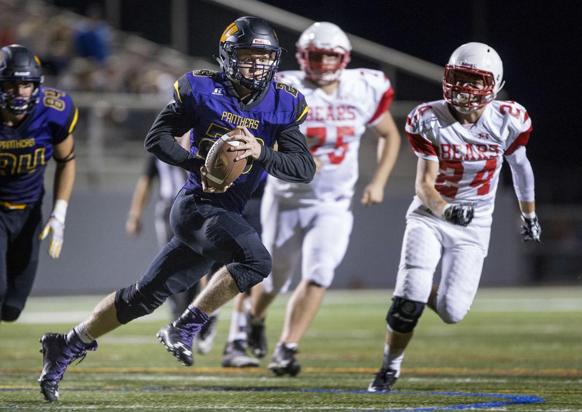 Photo Gallery Wenatchee Wins Their Football Game High School