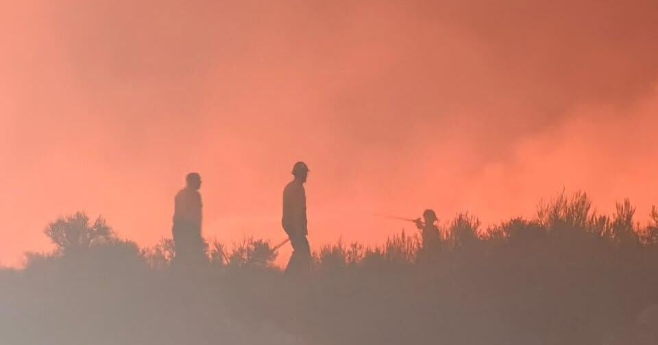 NCW firefighters battle weekend wildfires
