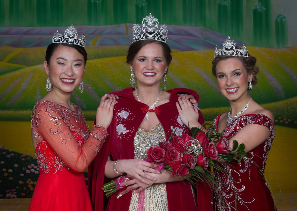 16 Apple Blossom Queen Reminds All To Enjoy The Journey Local News Wenatcheeworld Com
