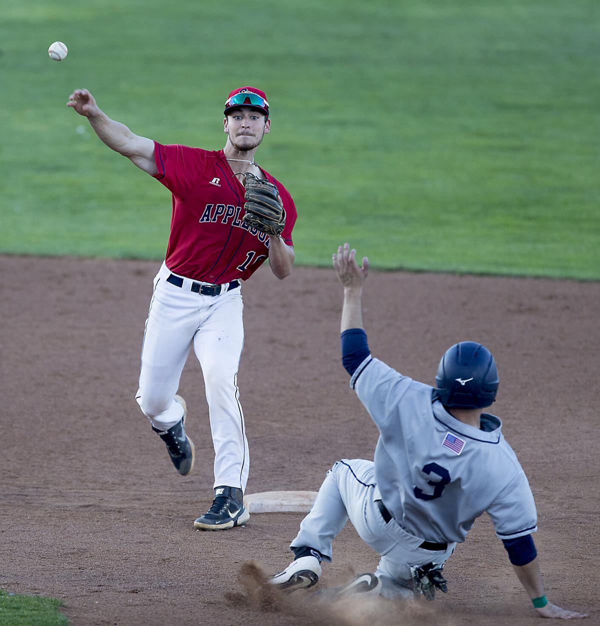 210610-sportslocal-applesoxwallawallagallery 12.jpg