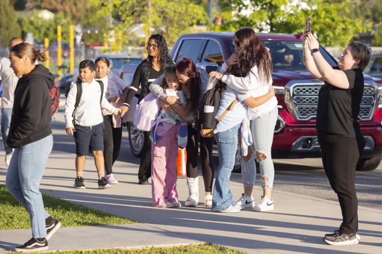 PHOTO GALLERY First Day of School at Lincoln Elementary News