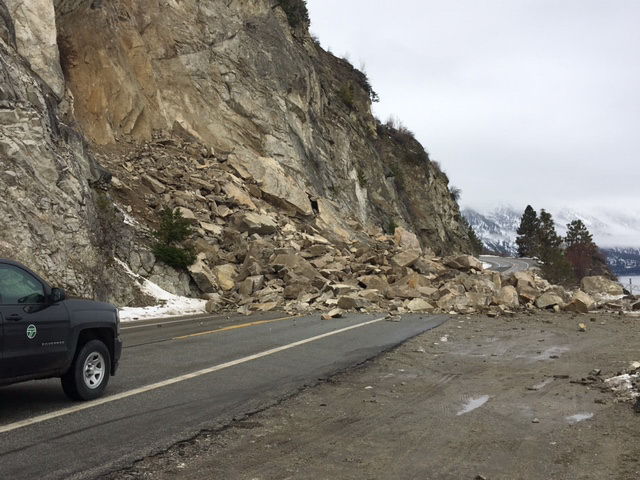 Rock slide closes Lake Chelan’s south shore route | Local News ...