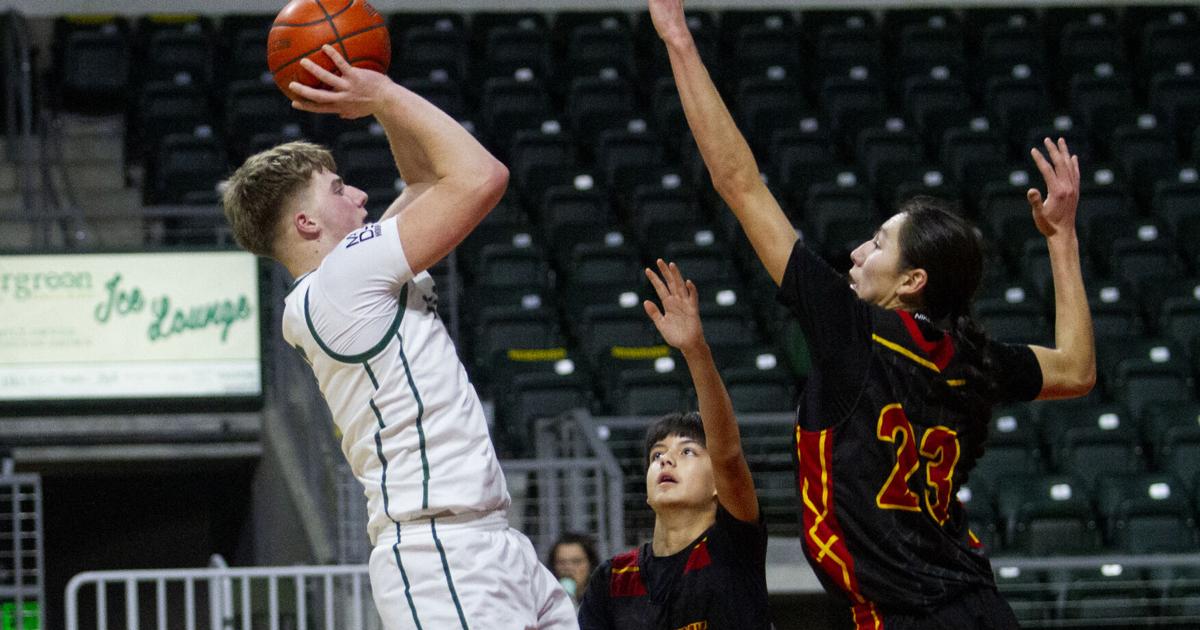 PHOTO GALLERY: Chelan vs. Lake Roosevelt (boys basketball)