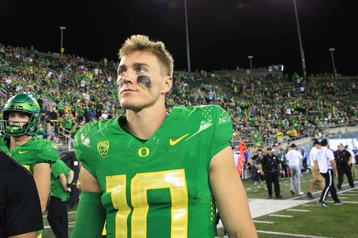 Oregon Quarterback Bo Nix Emerges As Heisman Trophy Candidate