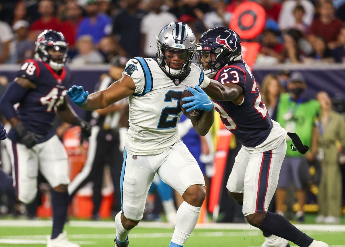 Bears trade top pick to Panthers for draft haul, receiver D.J. Moore