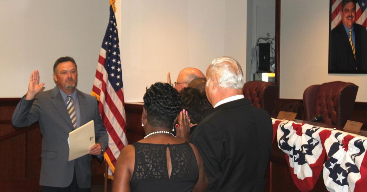 Skidmore to be sworn in as Vernon Parish Clerk of Court on Thursday Skidmore to be sworn in as Vernon Parish Clerk of Court on Thursday