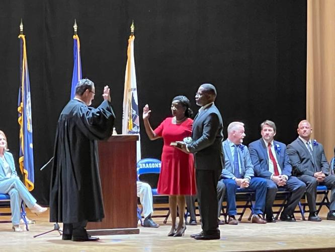 DeRidder Mayor Misty Clanton & Incoming DeRidder City Council Take ...