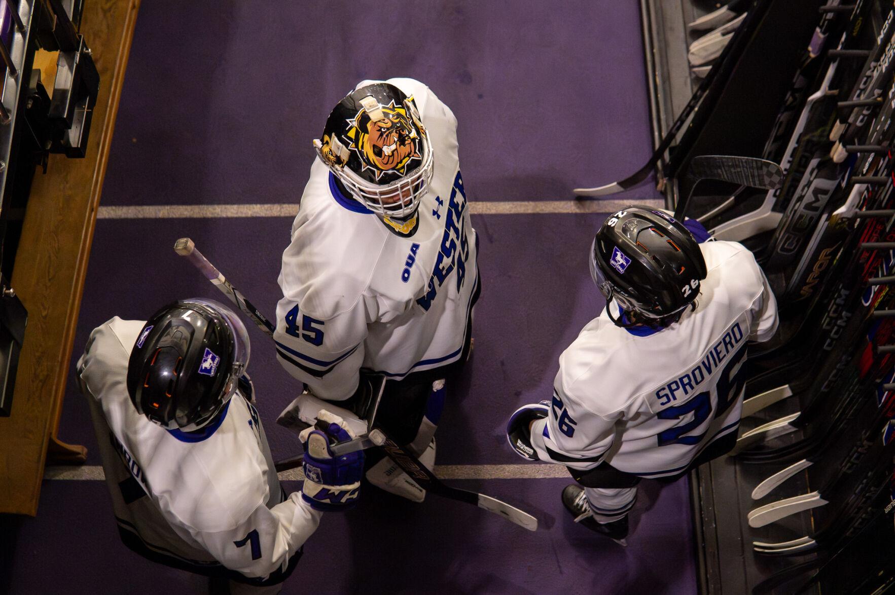Beyond box scores Men’s hockey wins 1, loses 1 for second straight