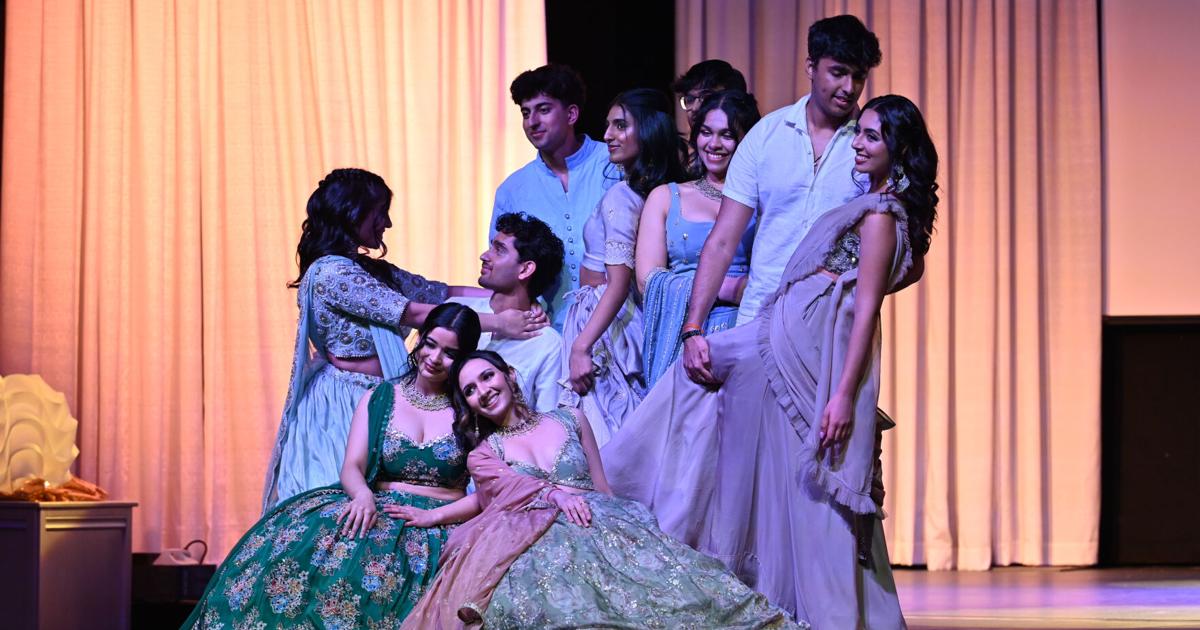Review: WICSA’s fashion show showcased the magic of Bollywood | Culture Review: WICSA’s fashion show showcased the magic of Bollywood | Culture