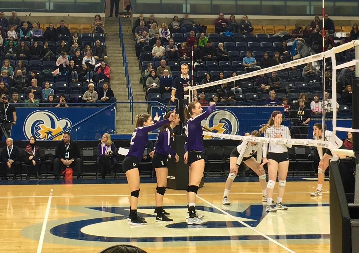 volleyball u sports claire 1
