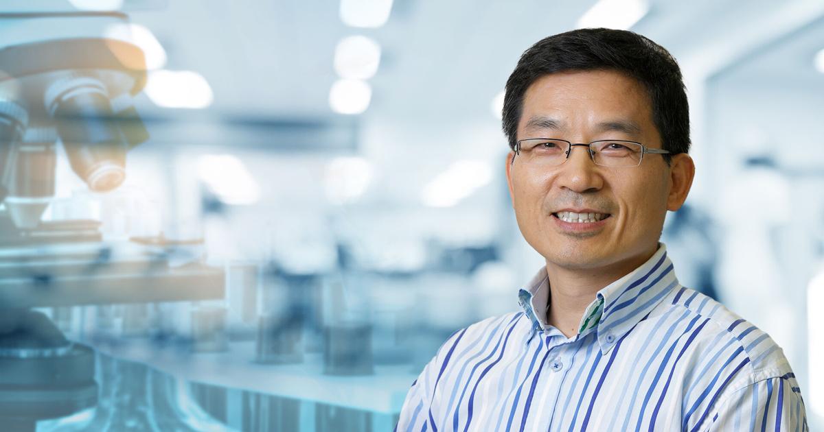 Professor Shawn Li