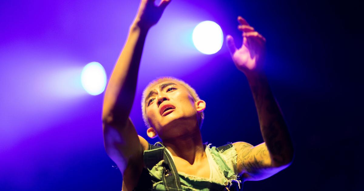 Supernova ignites the stage: CAISA Fashion blends storytelling and fashion | Culture Supernova ignites the stage: CAISA Fashion blends storytelling and fashion | Culture