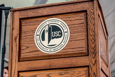 USC Media Debate Photos // USC Logo on Podium